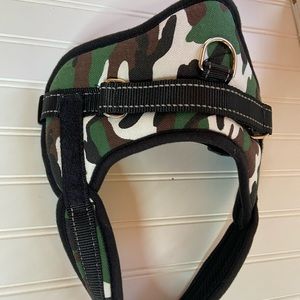 NWOT Camo Dog Harness with Patch Velcro